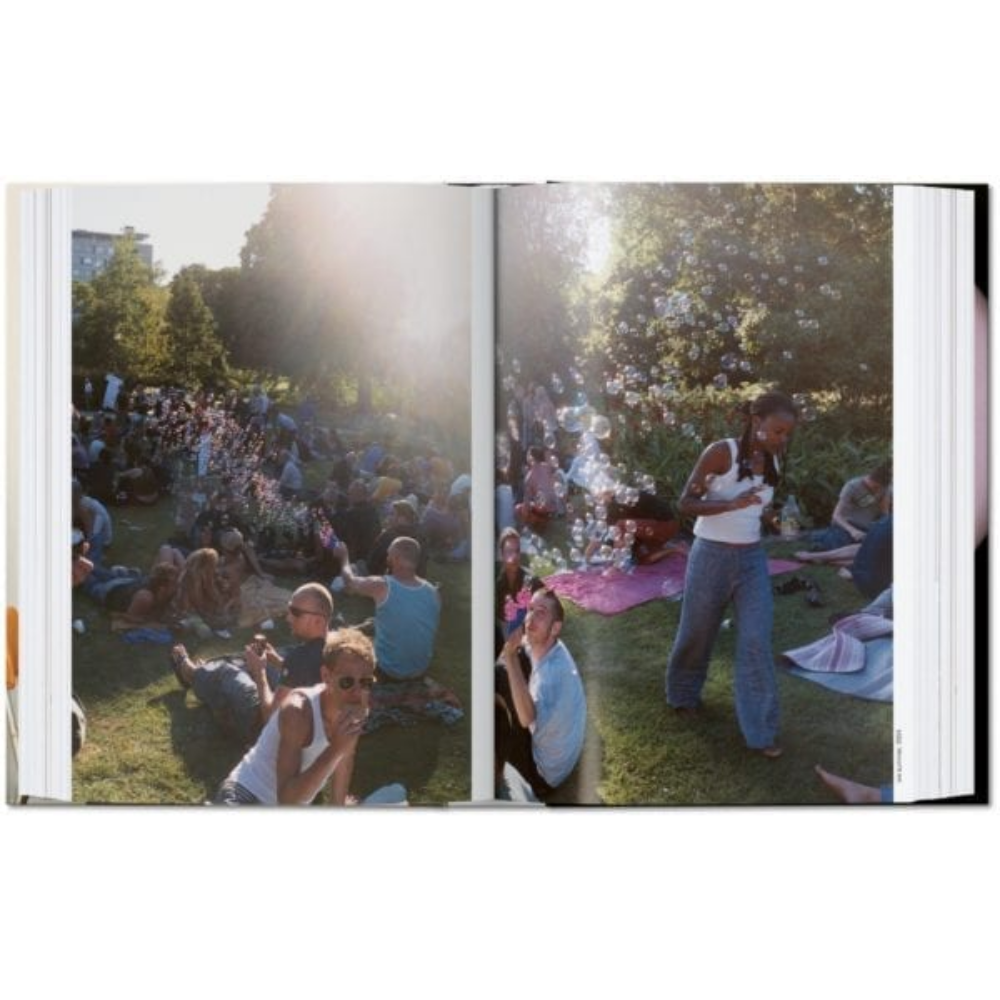 Wolfgang Tillmans – The Complete Works 40 series