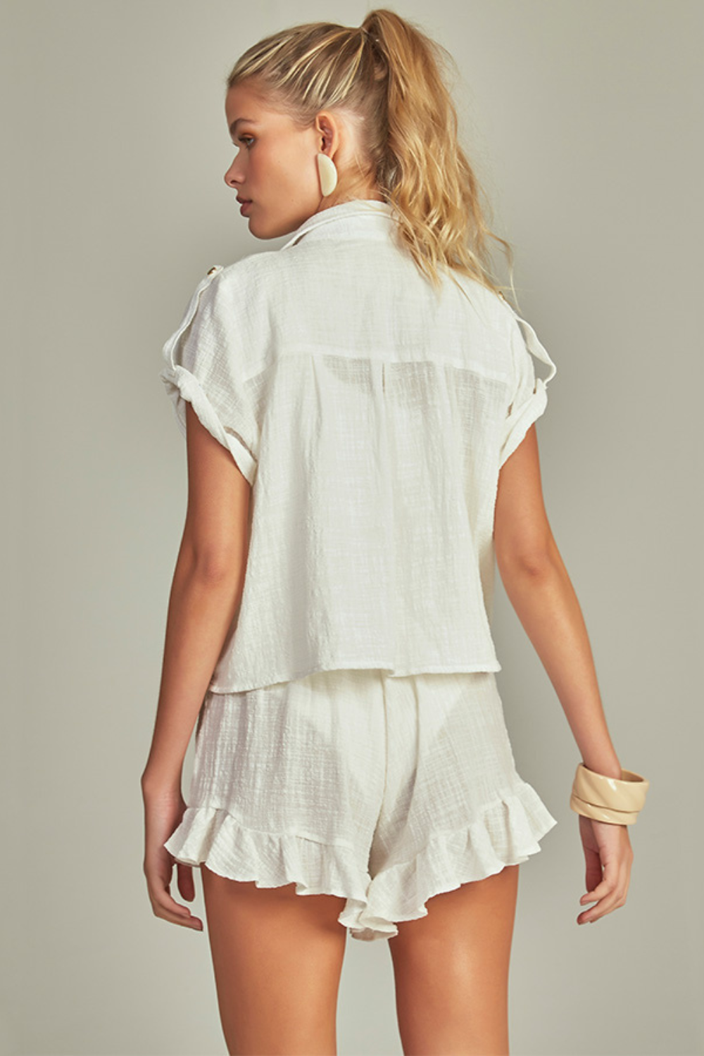 RUFFLE SHORTS OFF WHITE